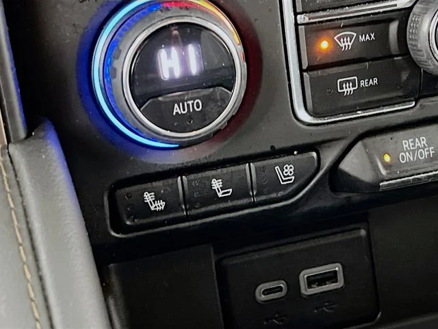 2023 Chevrolet Suburban High Country - Photo 22