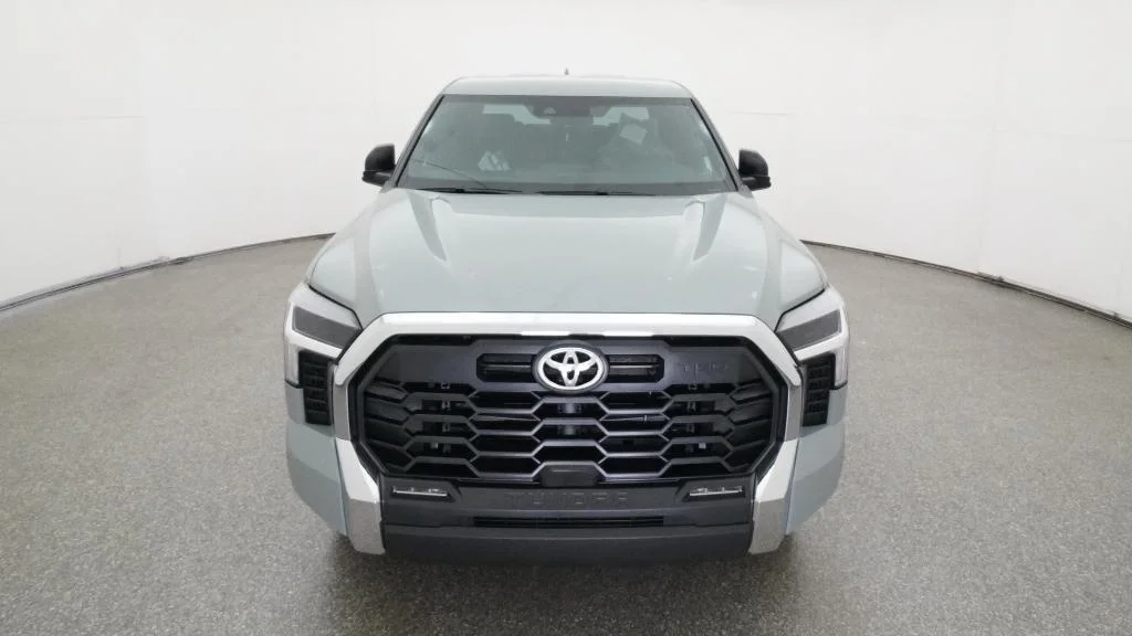 2026 Toyota Tundra SR5 - Photo 8