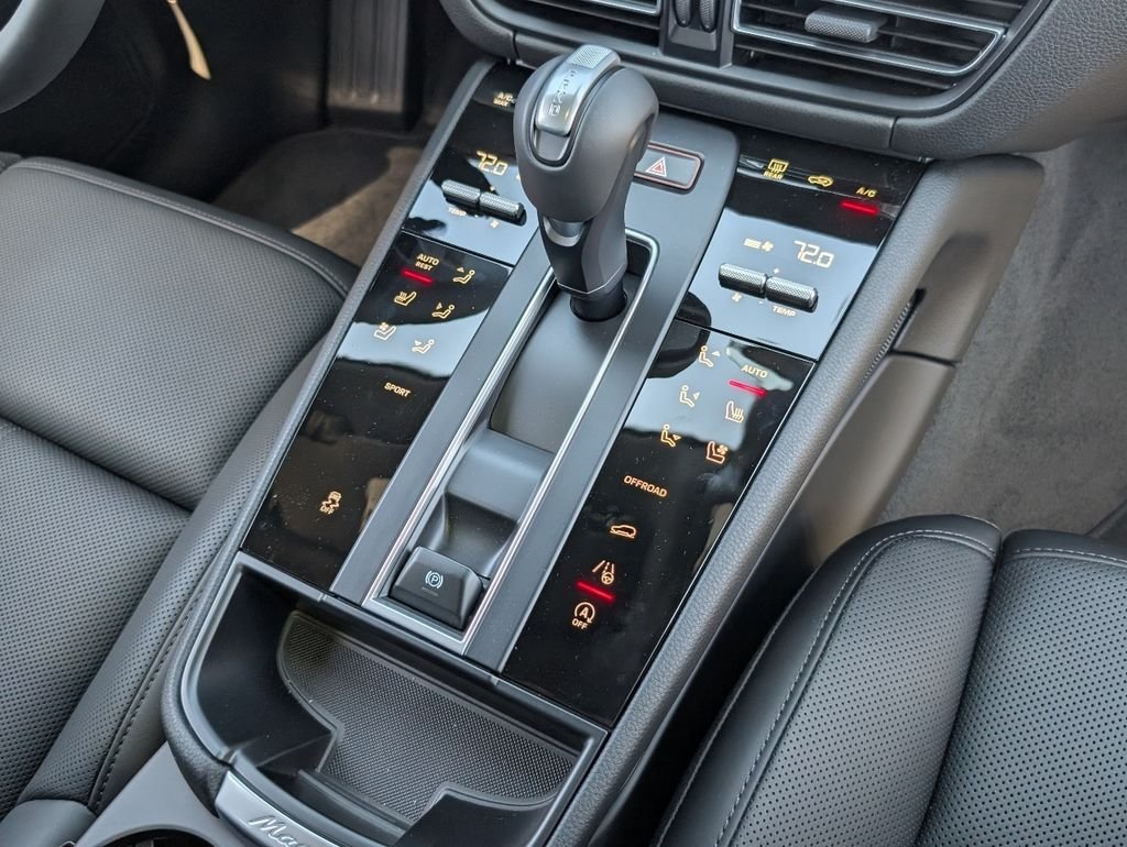 New 2026 White Porsche  image 15