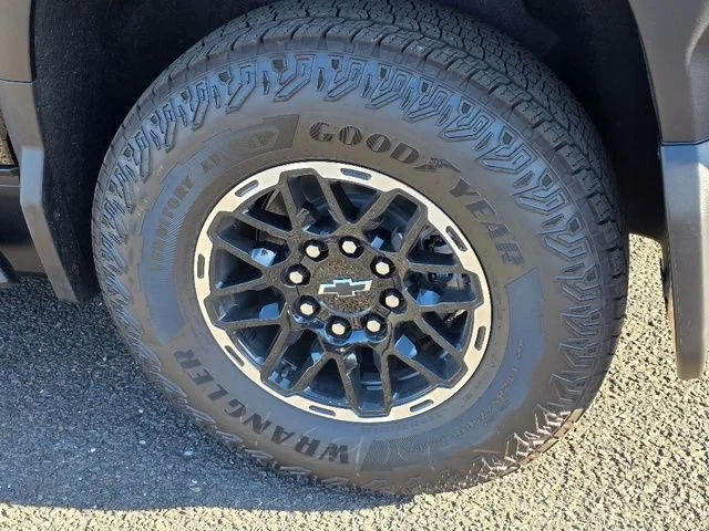 2026 Chevrolet Silverado EV Trail Boss - Photo 7