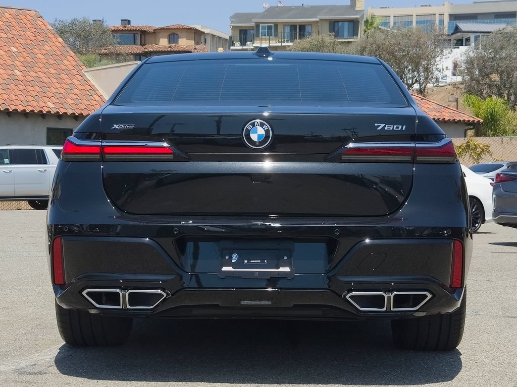 Used 2024 Black Sapphire Metallic BMW 760i xDrive image 26