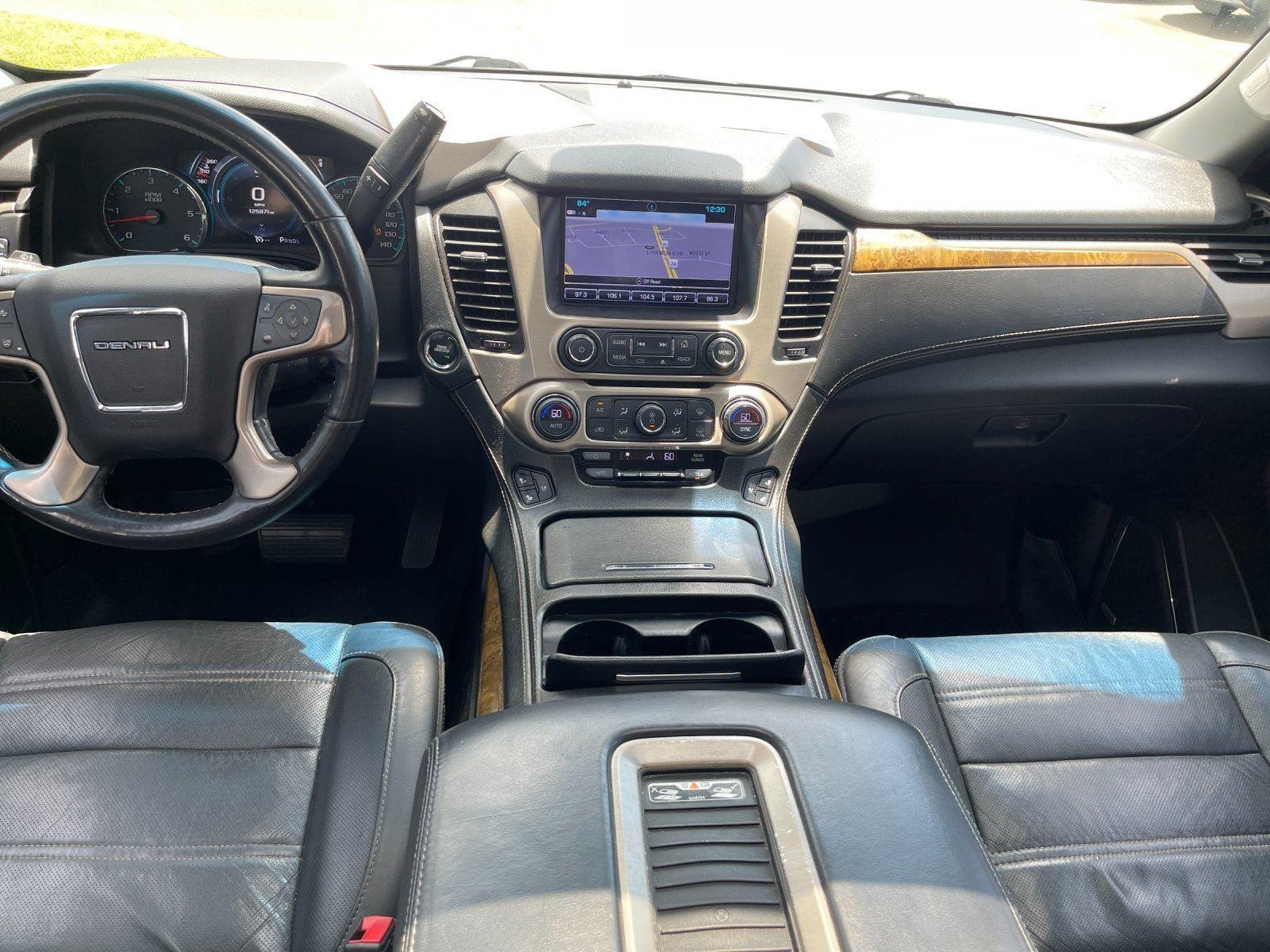 Used 2017 White Frost Tricoat GMC Denali image 35