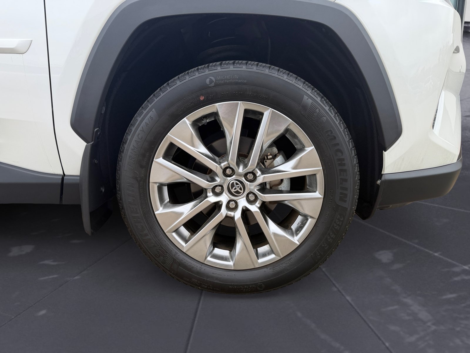 Used 2021 Blizzard Pearl Toyota Limited image 44
