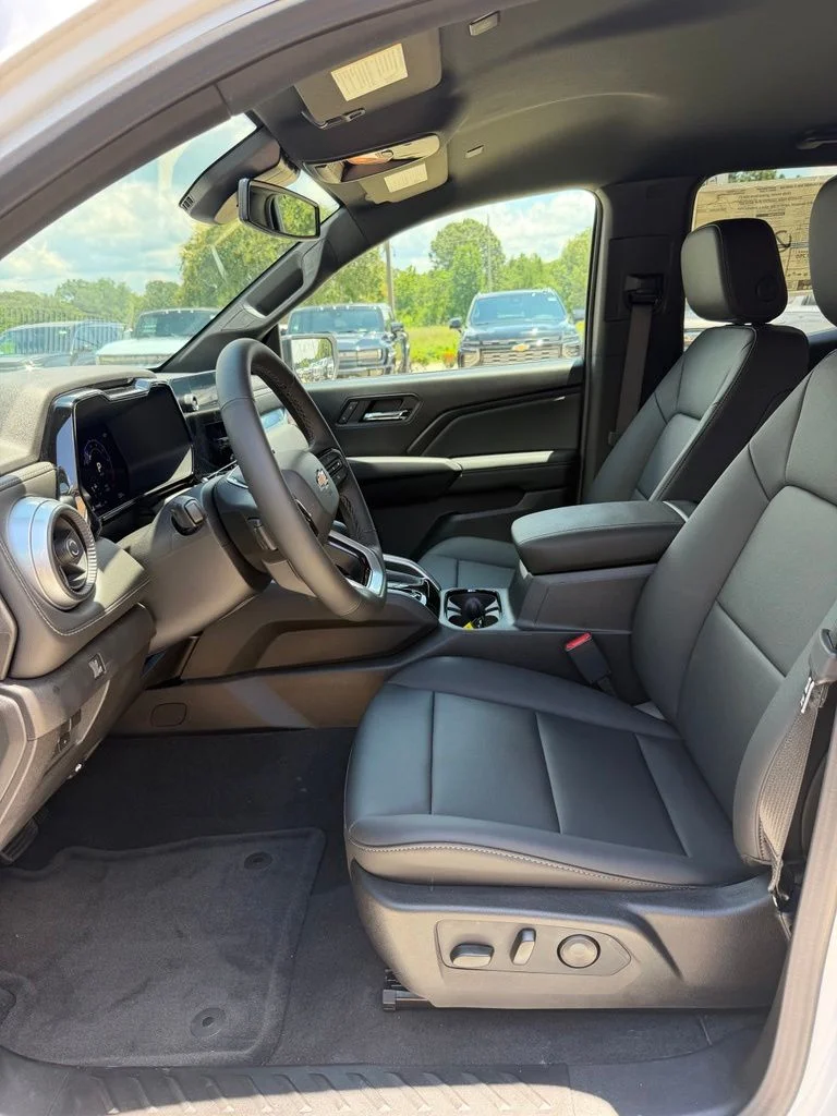 2026 Chevrolet Colorado LT - Photo 12