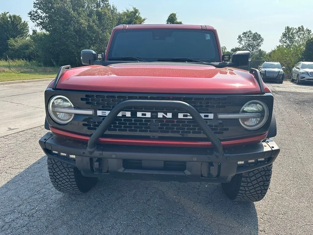 Used 2022 Red Ford Wildtrak image 2