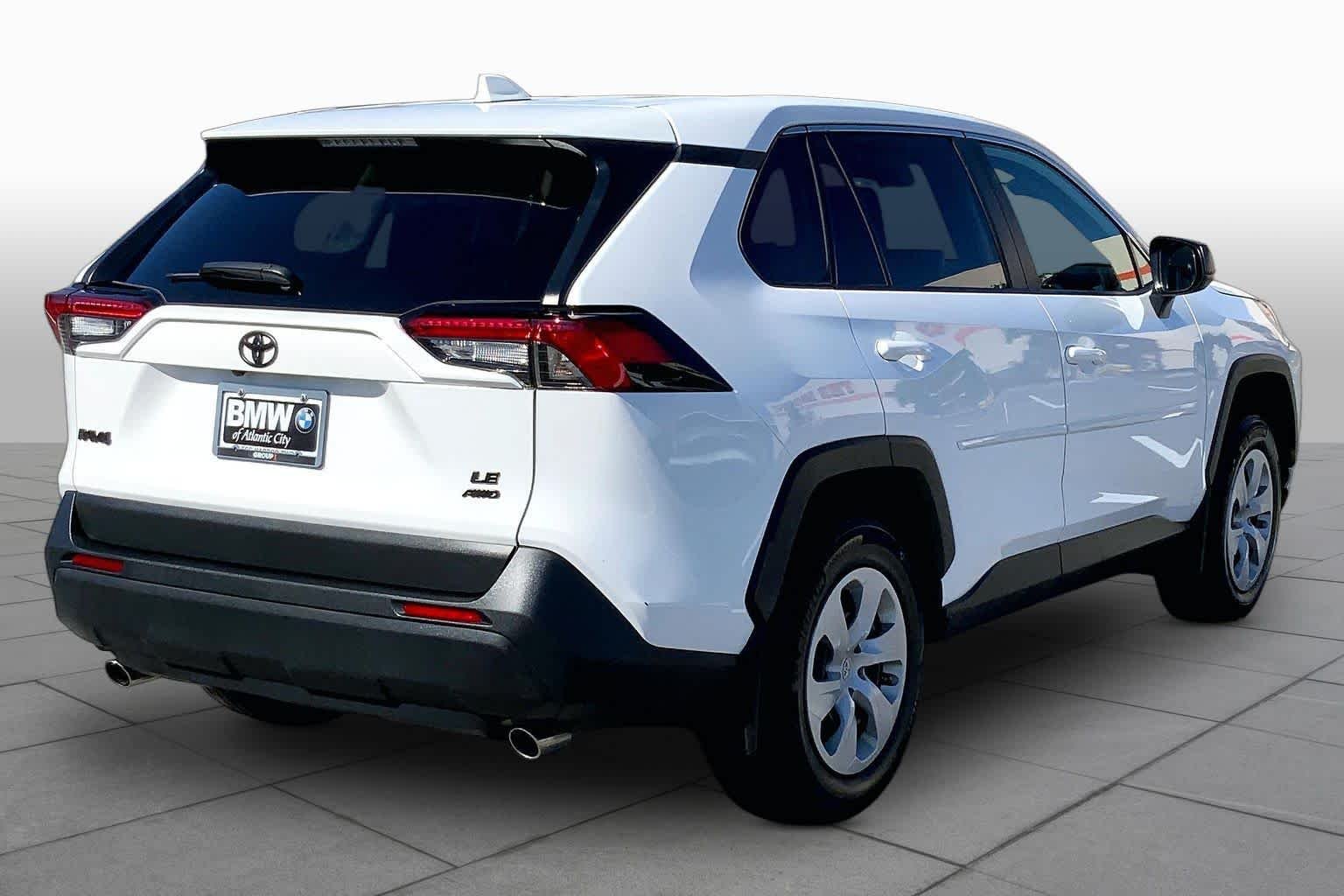 Used 2024 Ice Cap Toyota LE image 13