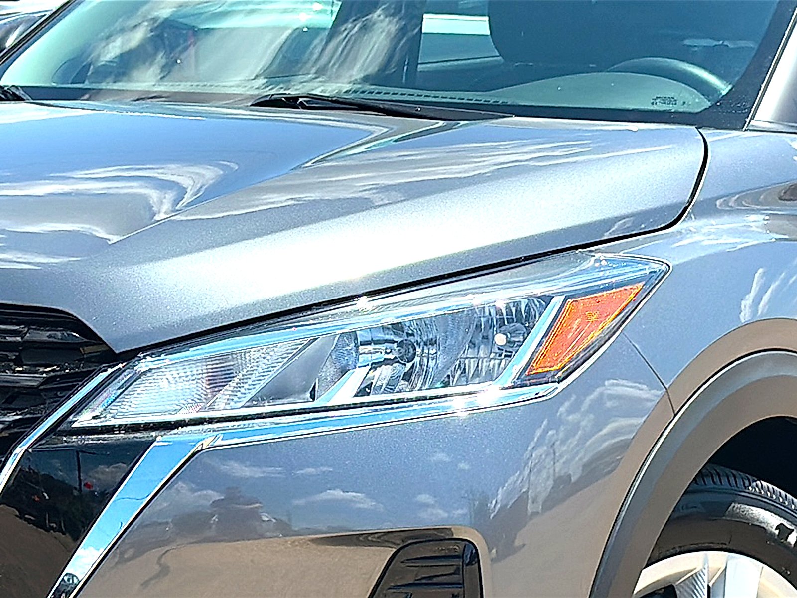 Used 2025 Gun Metallic Nissan S image 4