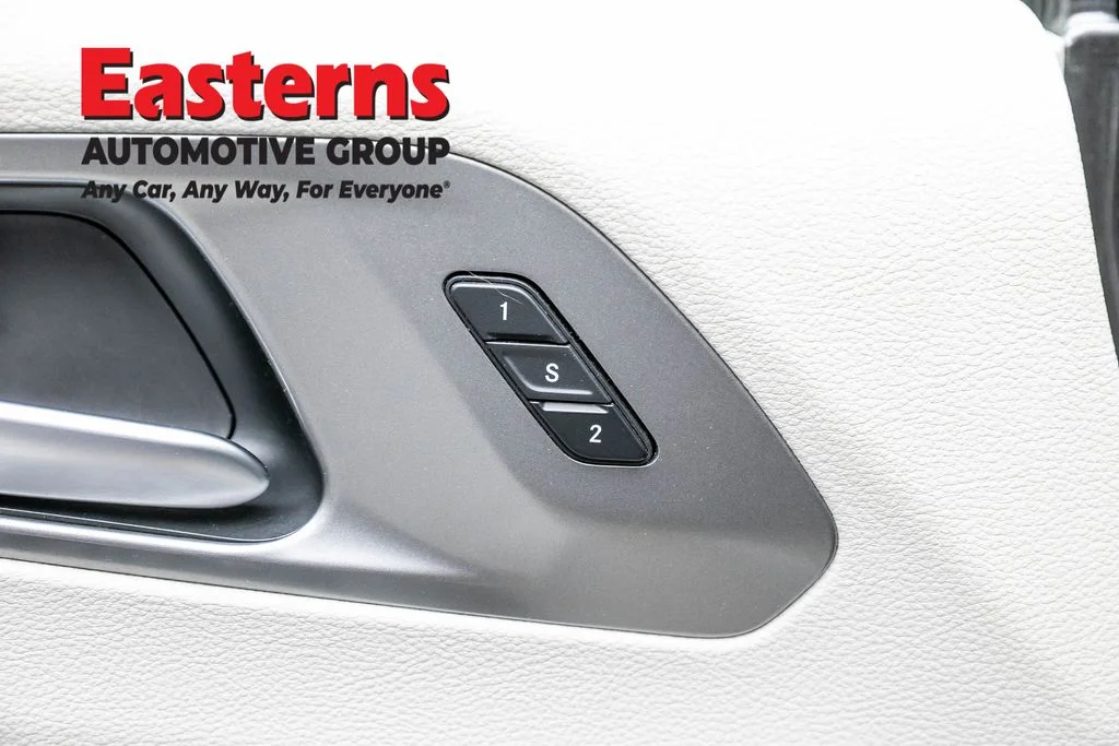 Used 2023 Gray Chrysler Touring L image 21