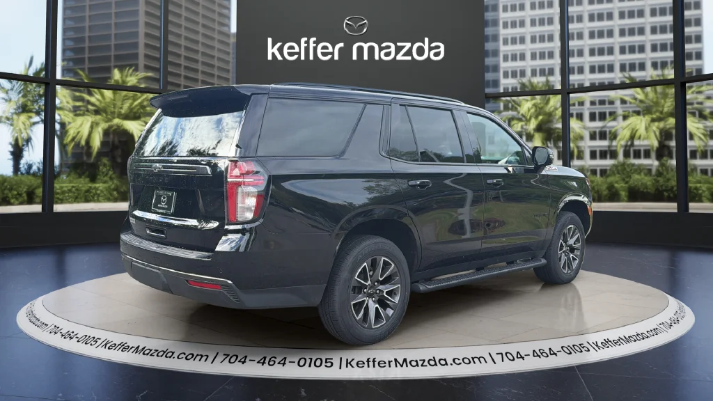 Used 2021 Black Chevrolet Z71 image 7