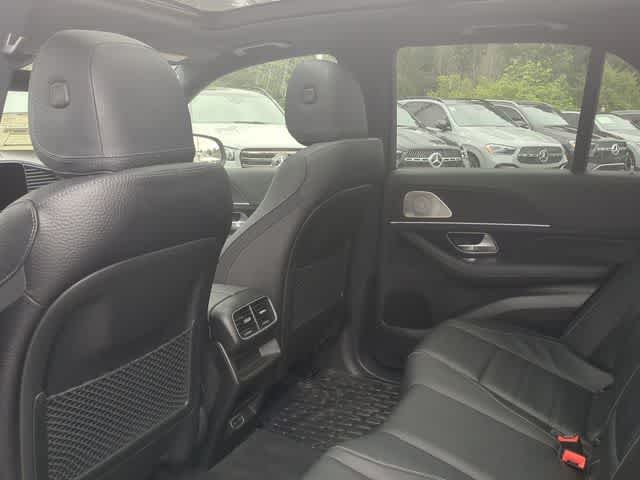 Used 2025 Black Mercedes-Benz GLE 580 image 18
