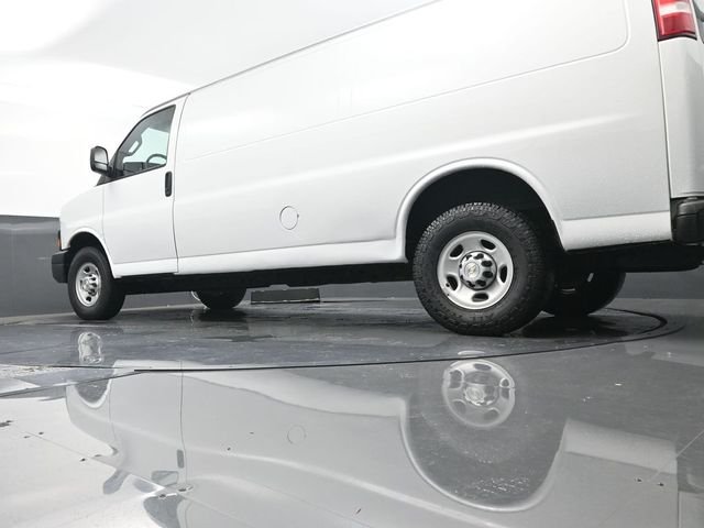 Used 2021 White Chevrolet Work Van image 39