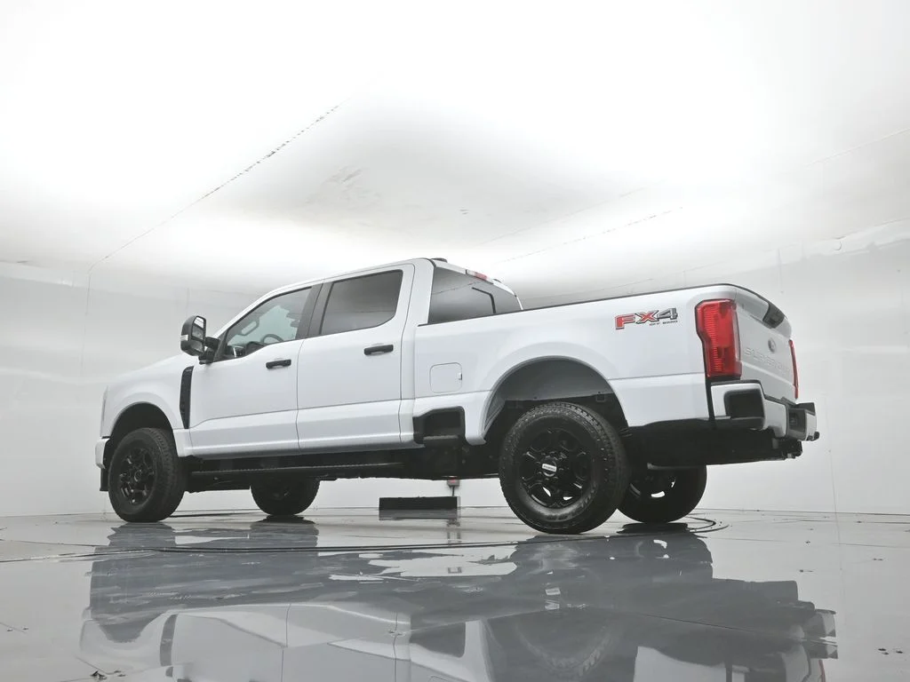 New 2026 Oxford White Ford XL image 47