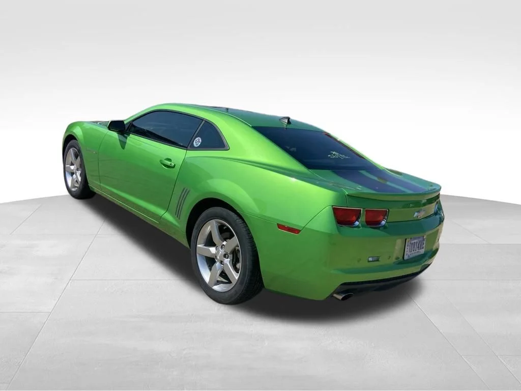 Used 2010 Green Chevrolet 1LT image 19