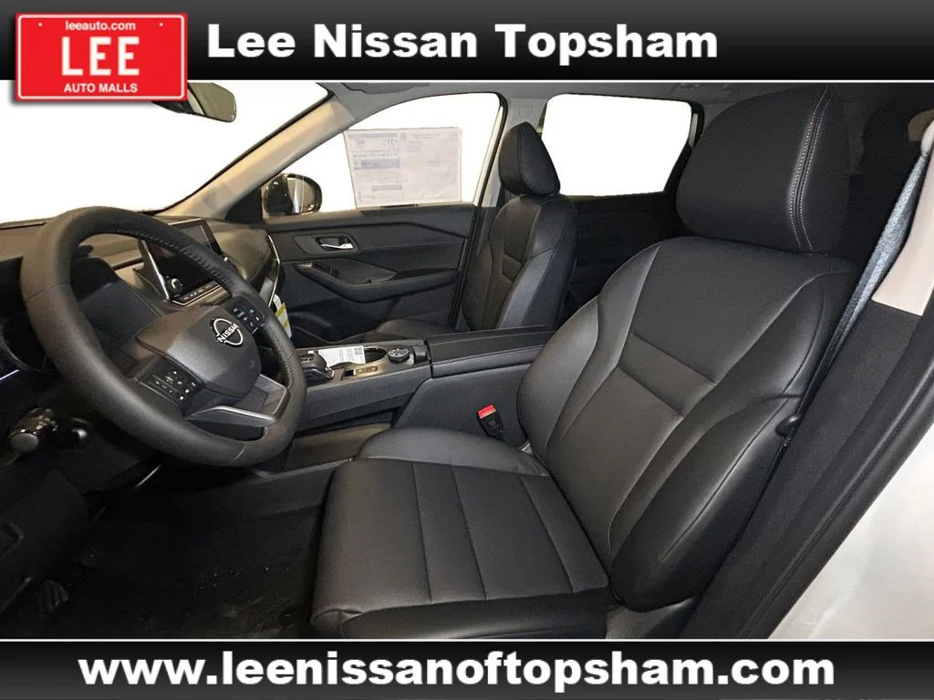 New 2026 Everest White Pearl Tricoat Nissan Dark Armor image 9