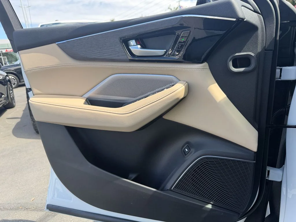New 2026 Platinum White Pearl Acura Advance Package image 13