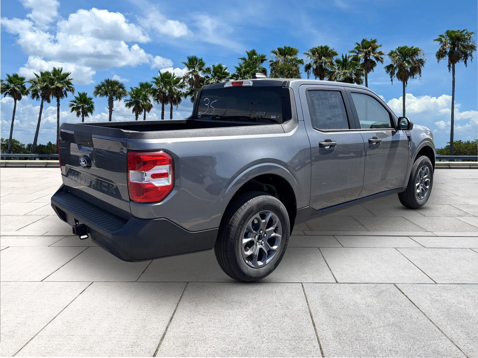New 2026 Carbonized Gray Metallic Ford XLT image 7