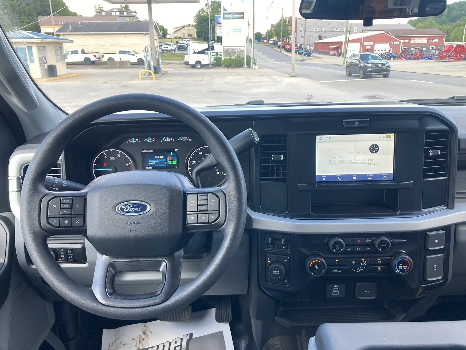 New 2026 Oxford White Ford F-450® XL image 9