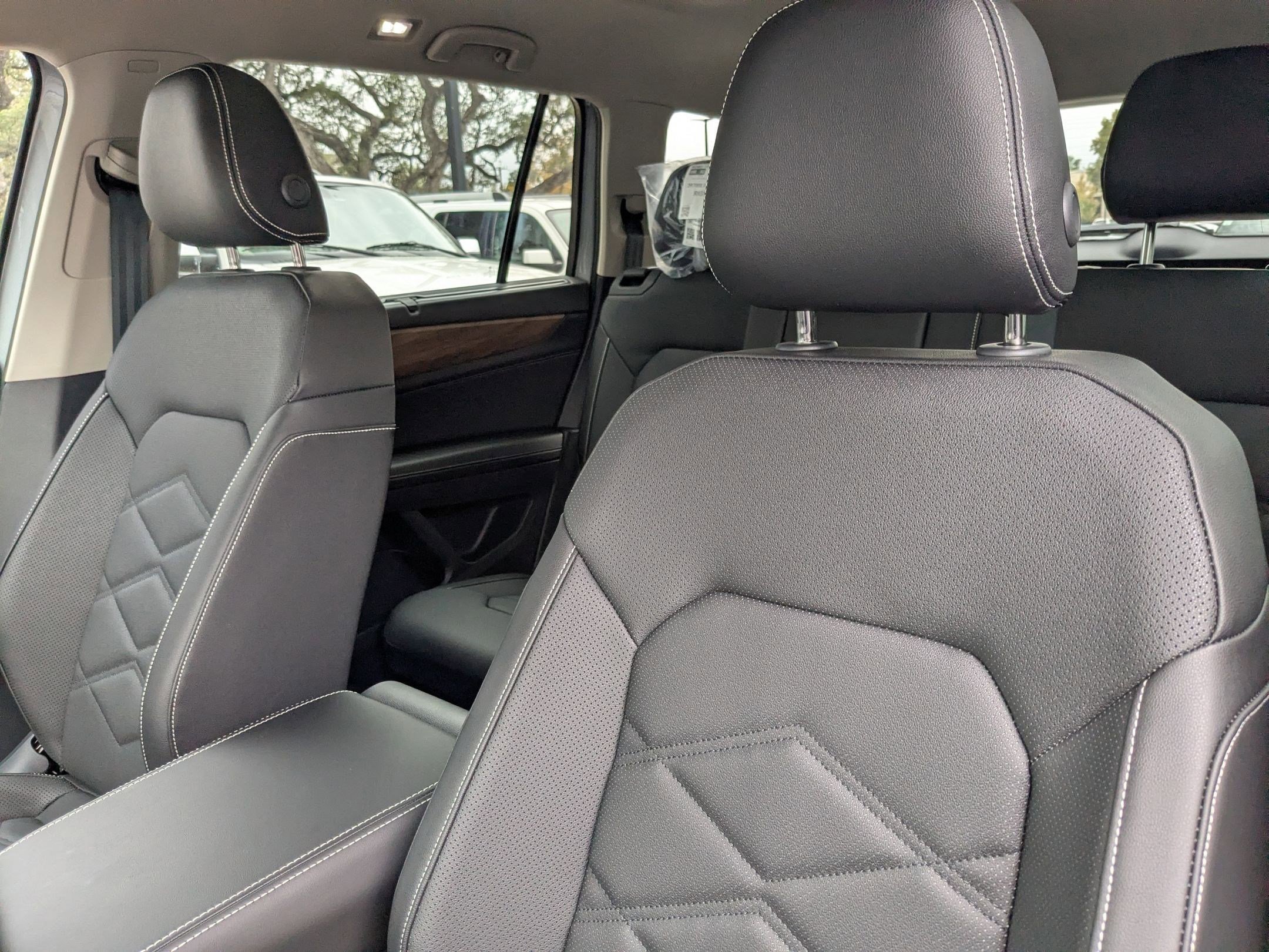 New 2026 Silver Mist Metallic Volkswagen 2.0T SE w/Technology image 6