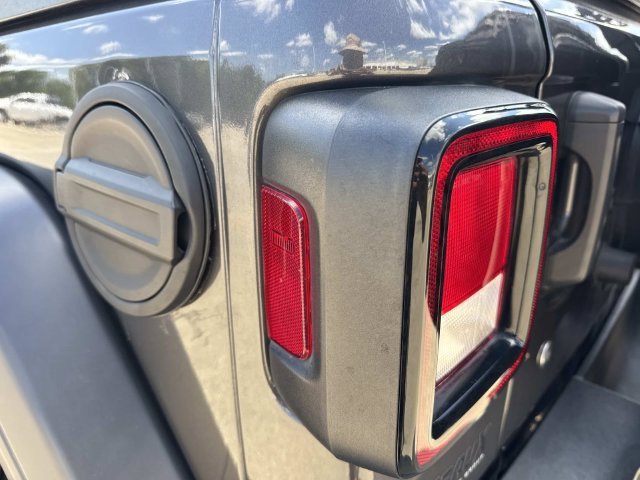 Used 2024 Gray Jeep Sport image 17