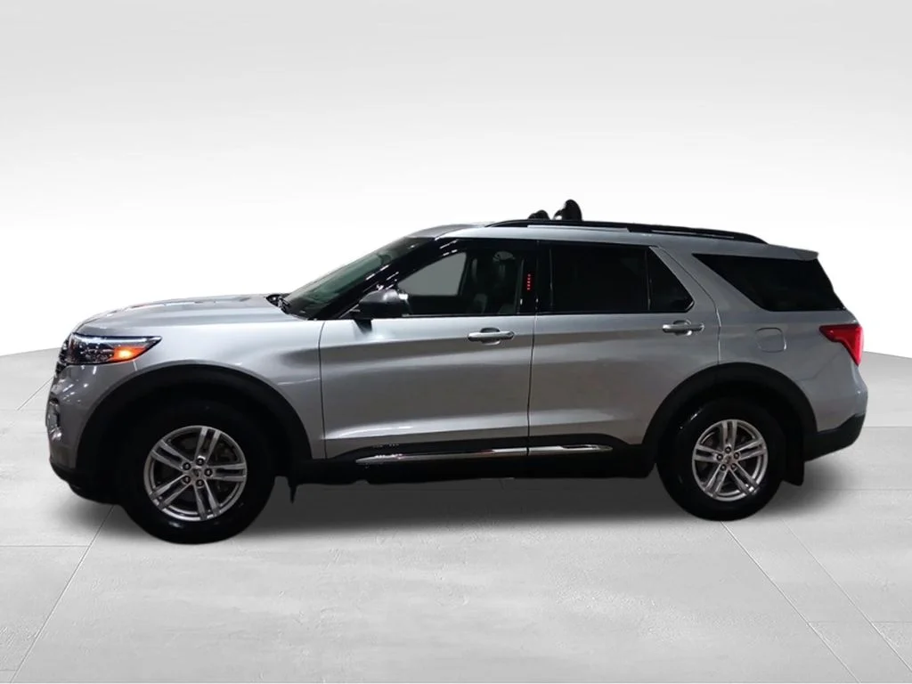 Used 2020 Iconic Silver Metallic Ford XLT image 4