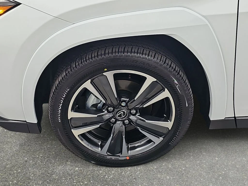 New 2026 Ultra White Lexus PREMIUM AWD image 30