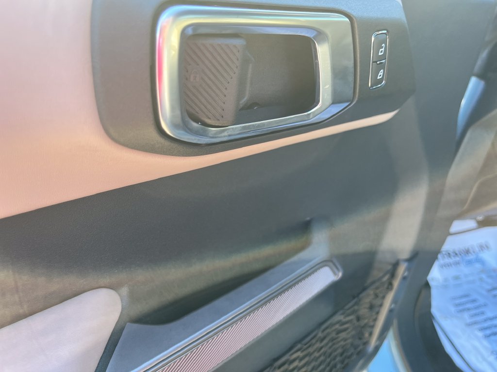Used 2022  Ford Wildtrak image 10