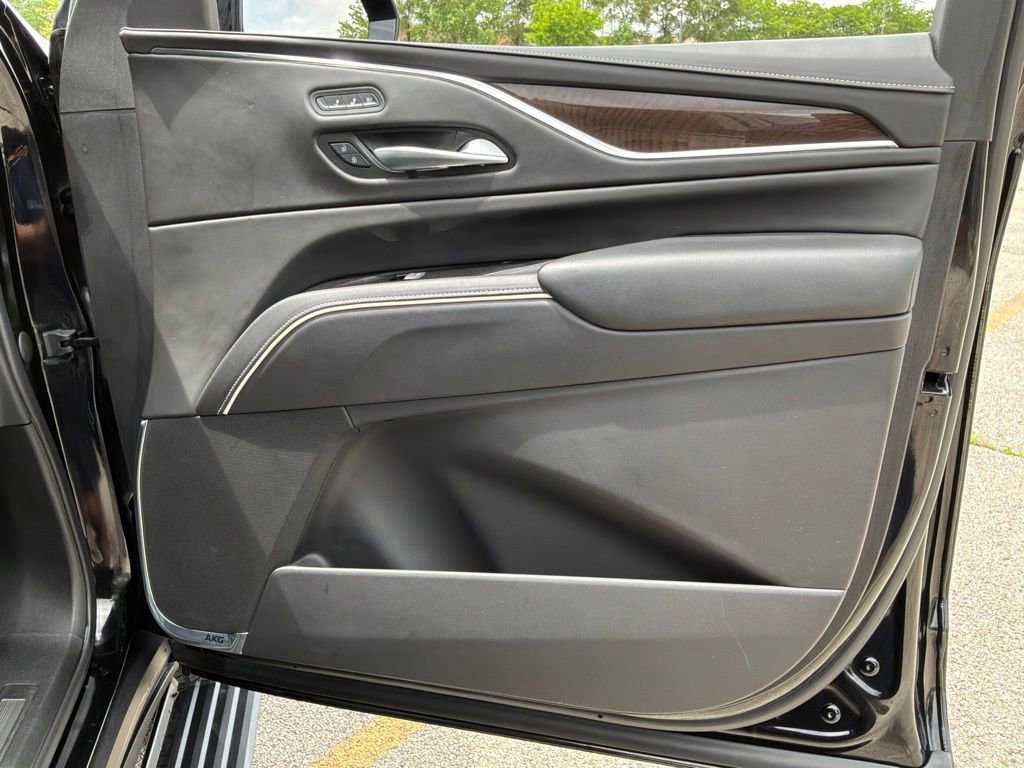 Used 2023 Black Raven Cadillac Sport Platinum image 39