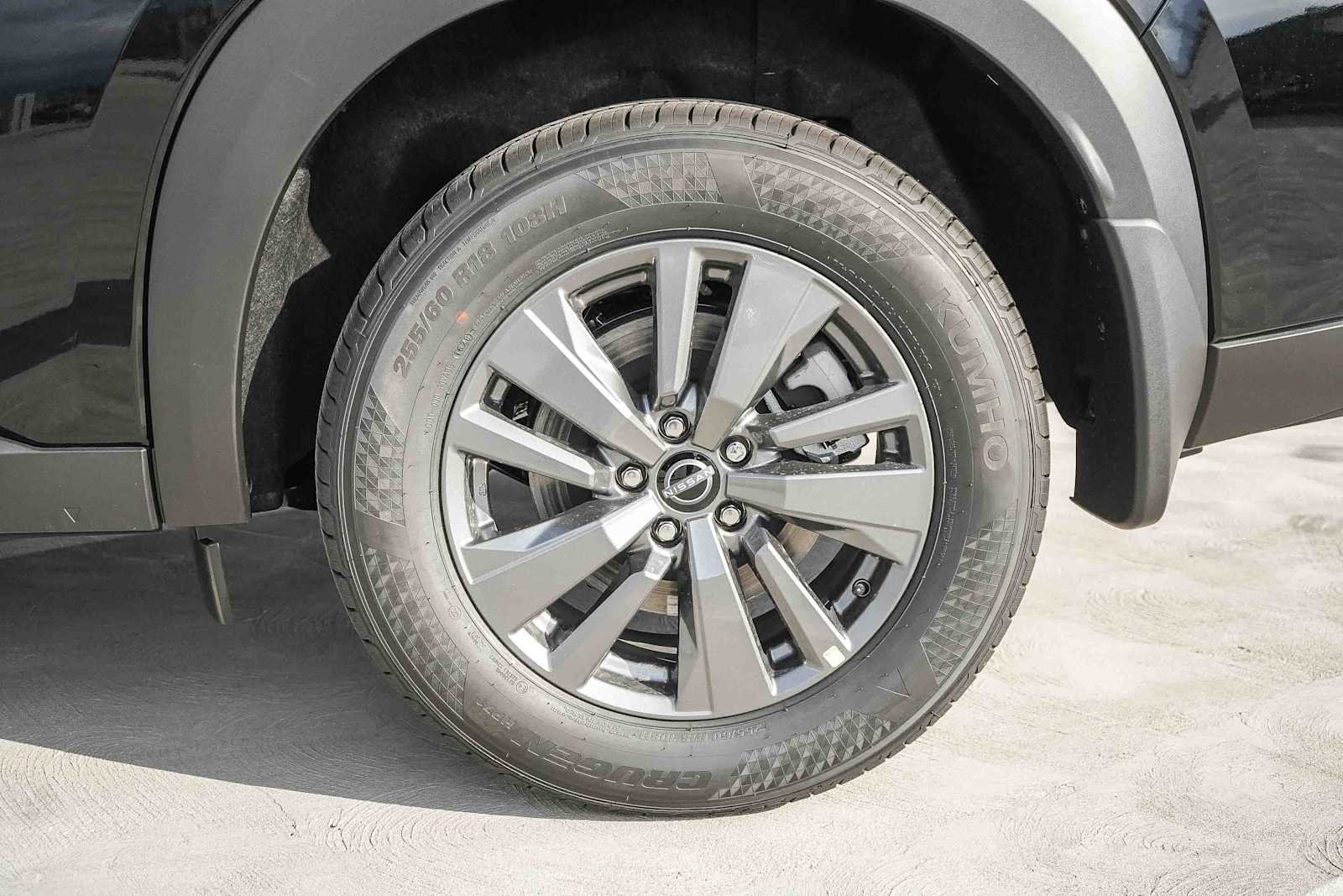 New 2026 Super Black Nissan SV image 10