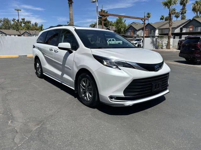 2023 Toyota Sienna