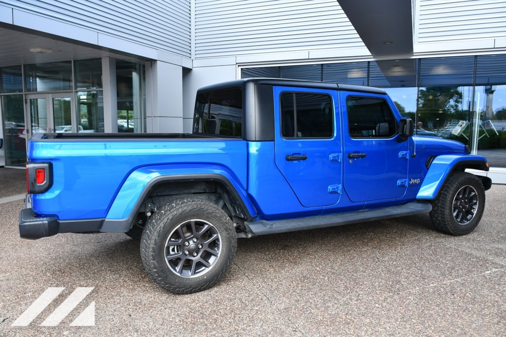 Used 2021 Blue Jeep Overland image 8