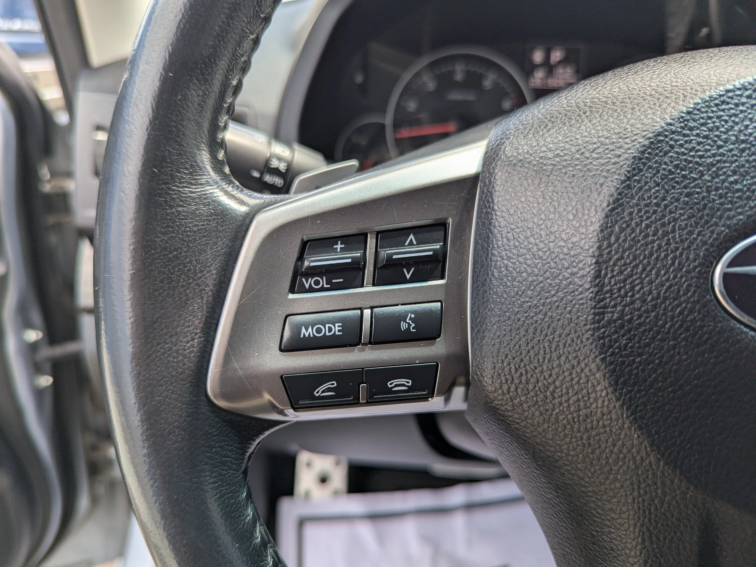 Used 2014 Ice Silver Metallic Subaru 2.5i Sport image 15