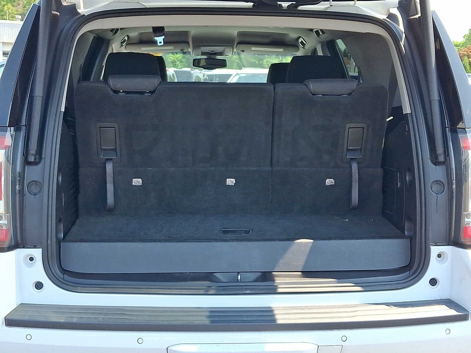Used 2019 Summit White GMC SLE image 27