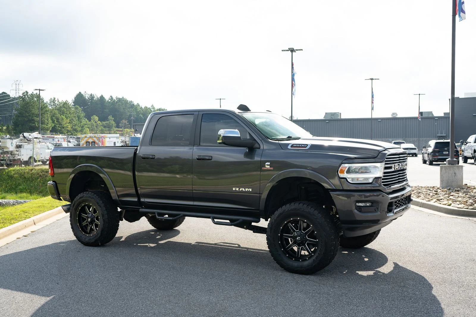 Used 2022 Gray Ram Laramie image 12