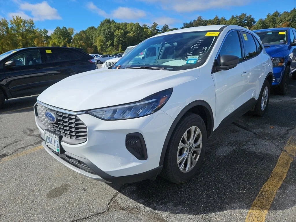 Used 2024 White Ford Active image 12