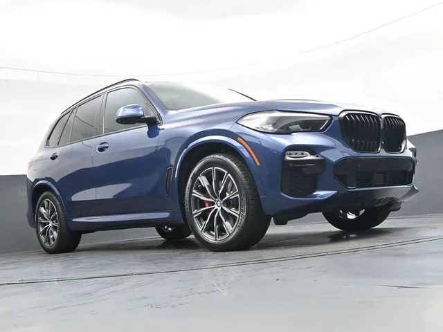 Used 2021 Blue BMW xDrive40i image 36