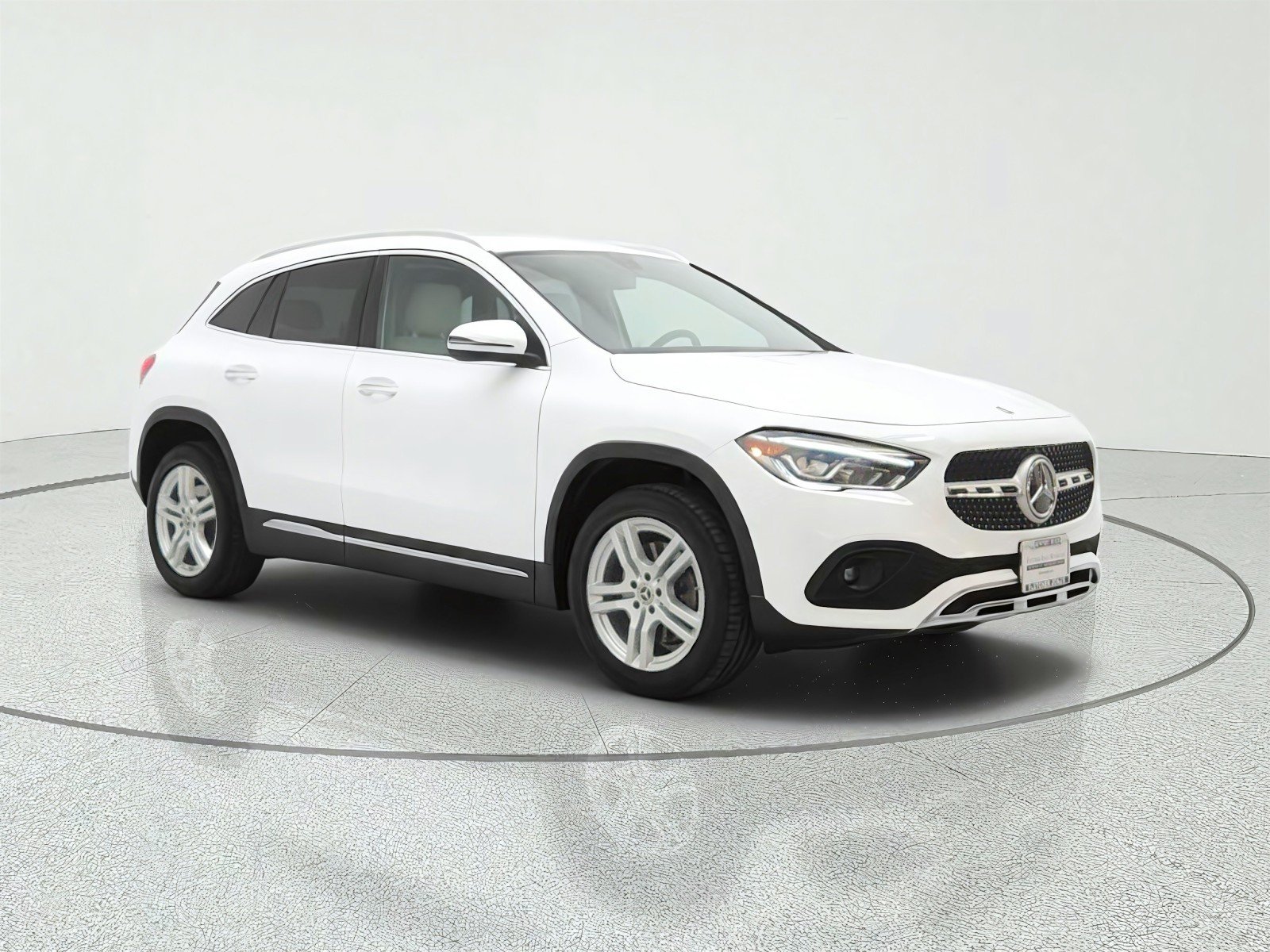 Used 2021 Polar White Mercedes-Benz GLA 250 SUV image 3