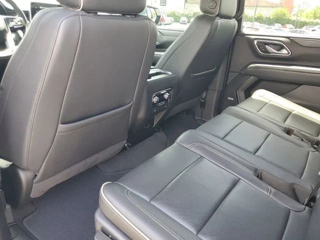 Used 2023 Summit White GMC SLT image 22