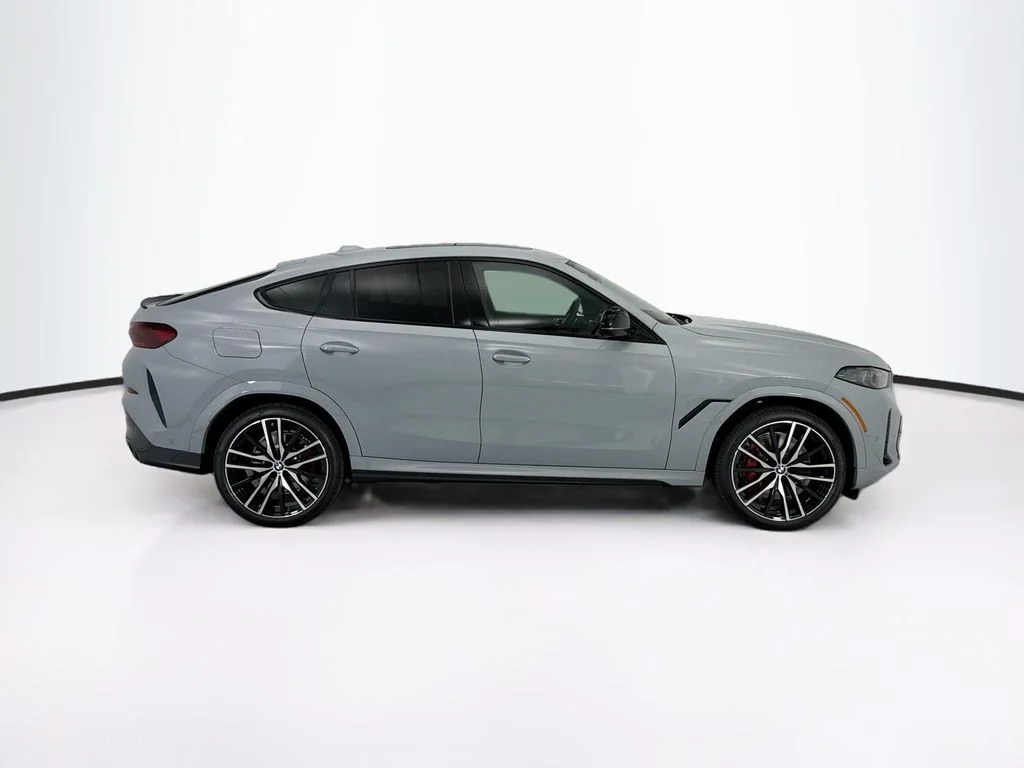 New 2027 Gray BMW M60i image 4