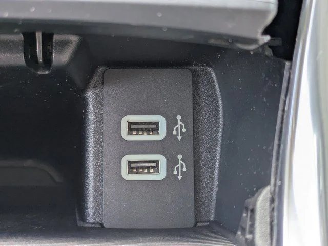 Used 2016 Blue Metallic Ford Titanium image 30