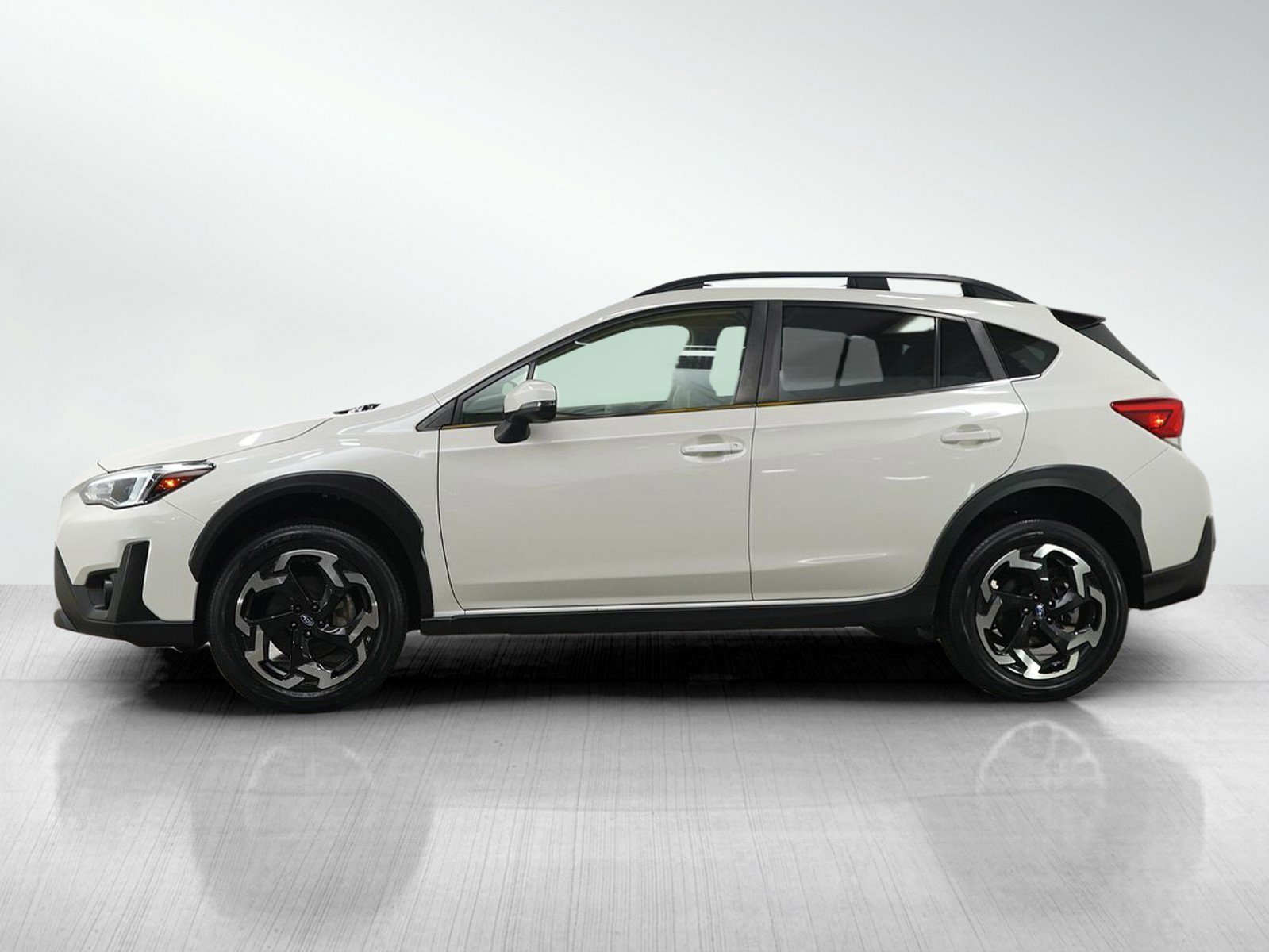 Used 2021 Subaru Crosstrek Limited with VIN JF2GTHMCXM8241839 for sale in Burnsville, Minnesota