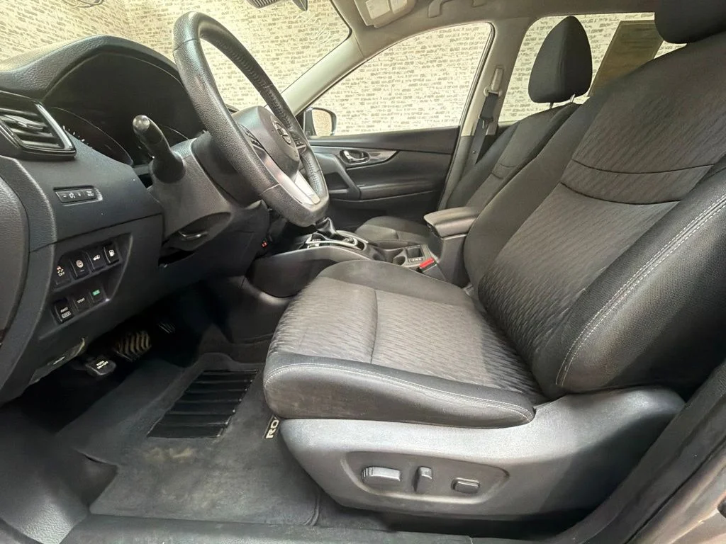 Used 2019 Gun Metallic Nissan SV image 23