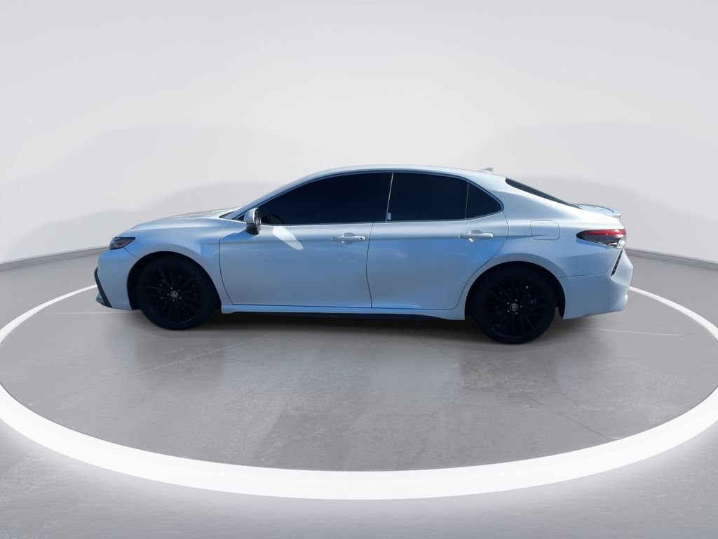 2022 Toyota Camry XSE - Photo 5