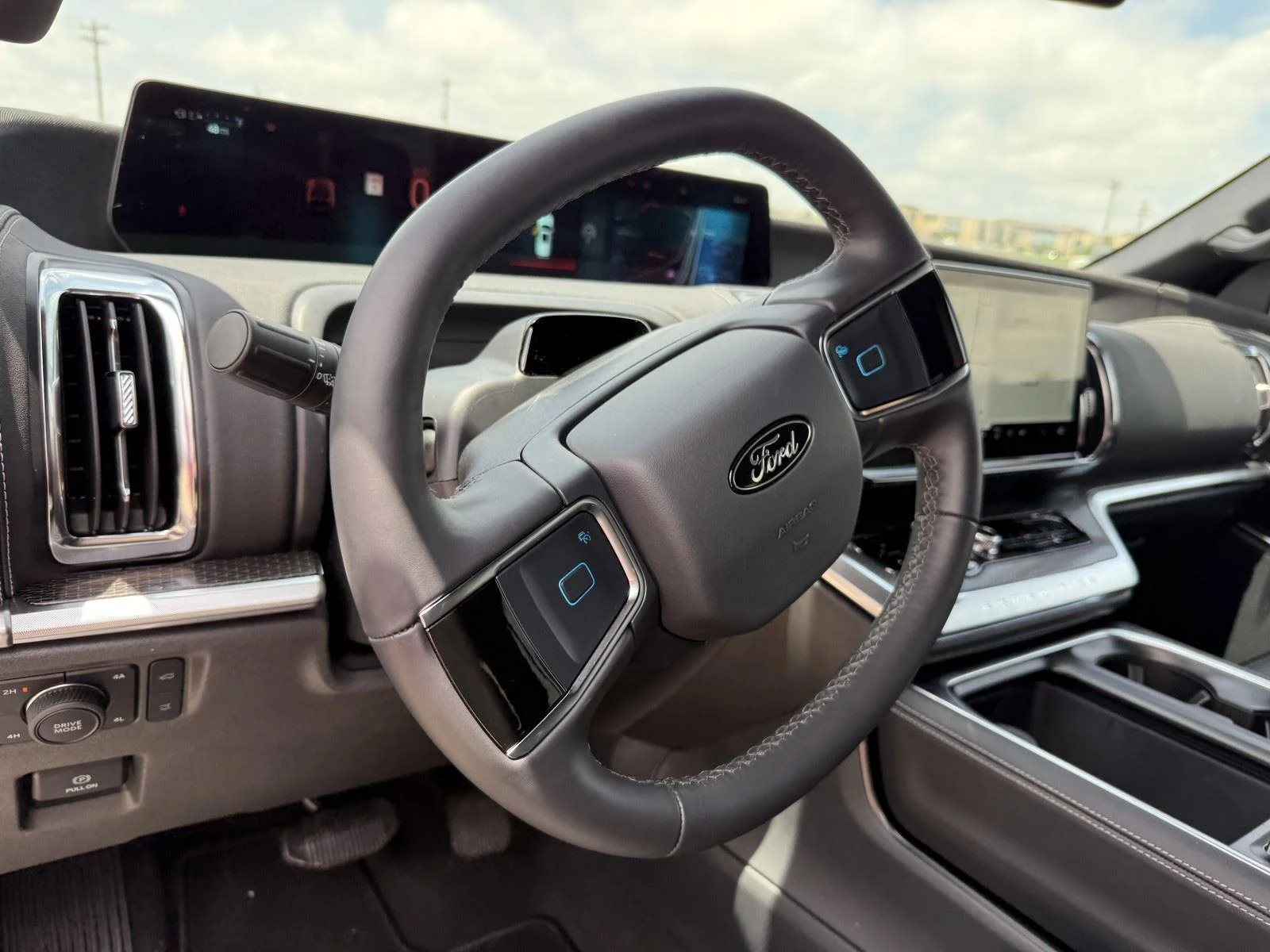 New 2026 DARK MATTER GRAY METALLIC FORD PLATINUM 4X4 image 21