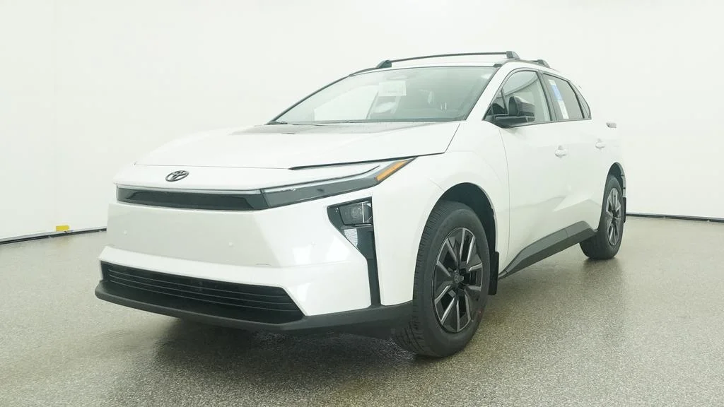 New 2026 Wind Chill Pearl Toyota XLE image 51