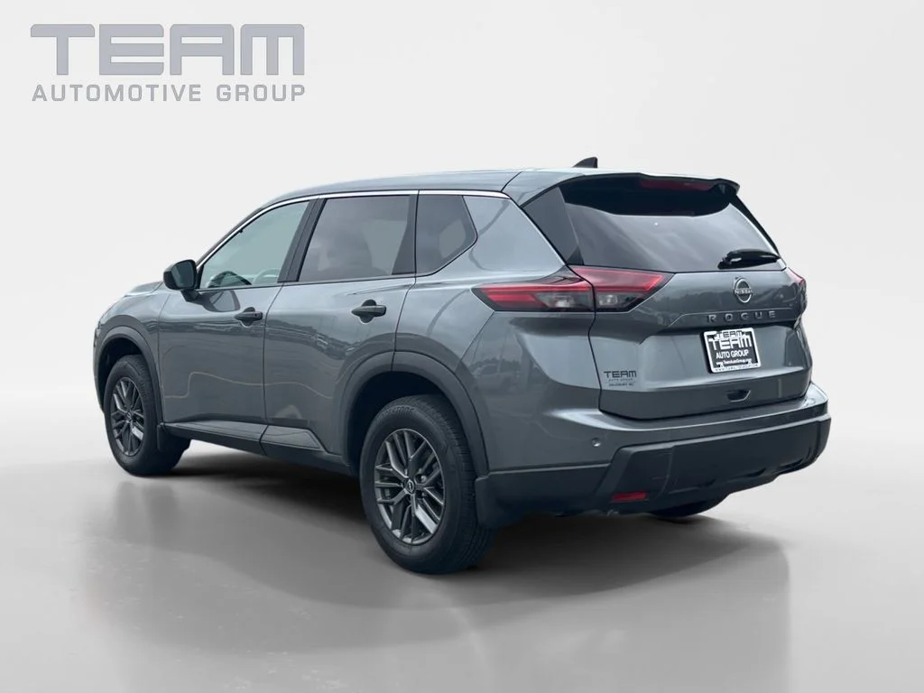 Used 2025 Gray Nissan S image 5