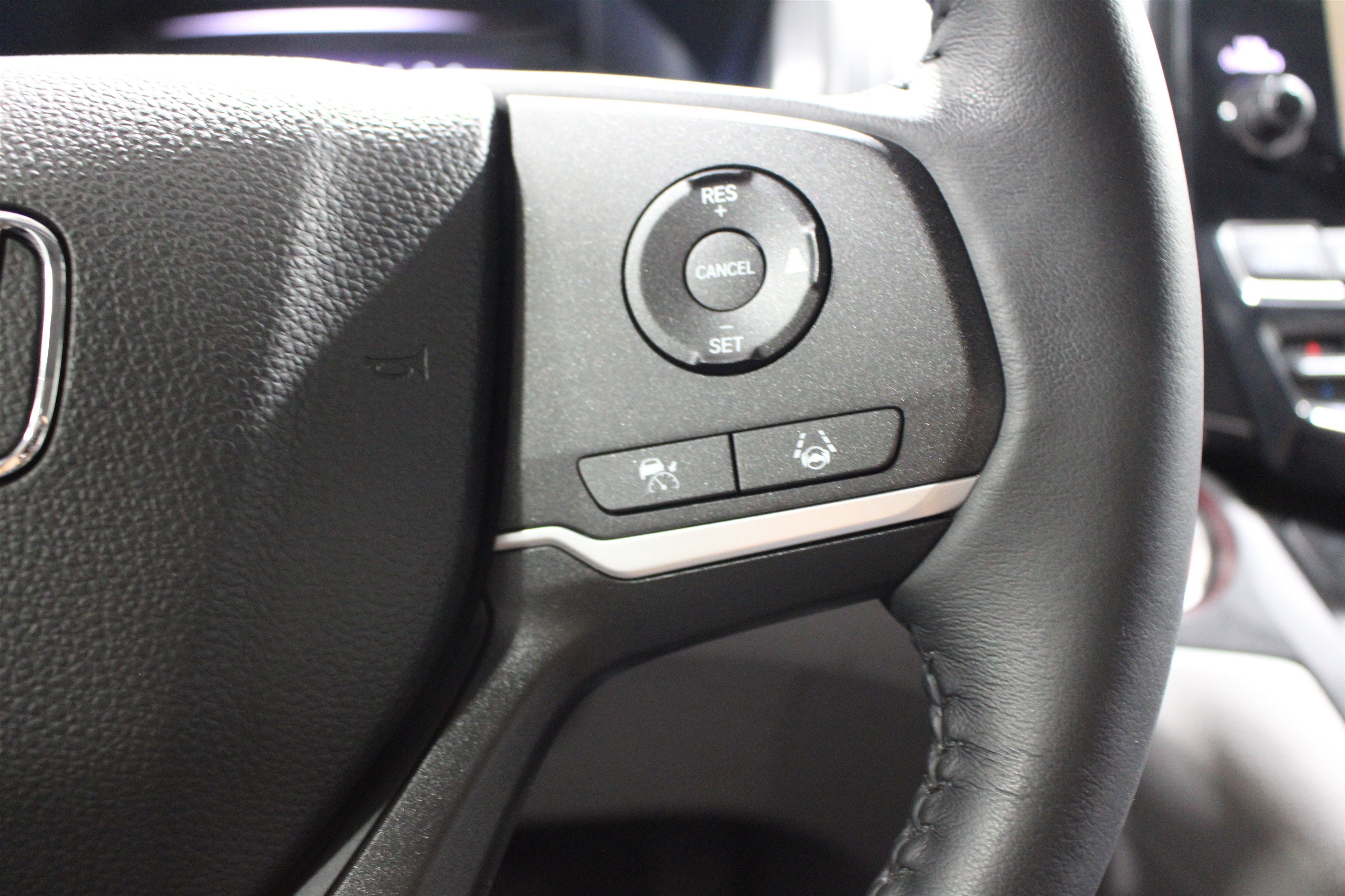Used 2024 Blue Honda EX-L image 13