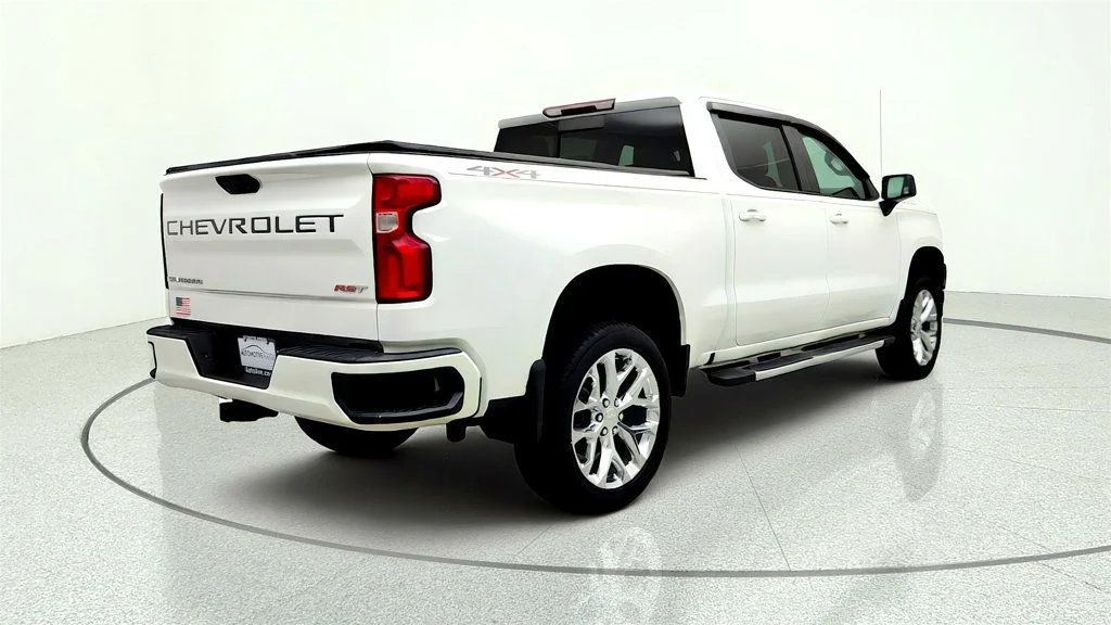 Used 2019 Summit White Chevrolet 4WD Crew Cab 147