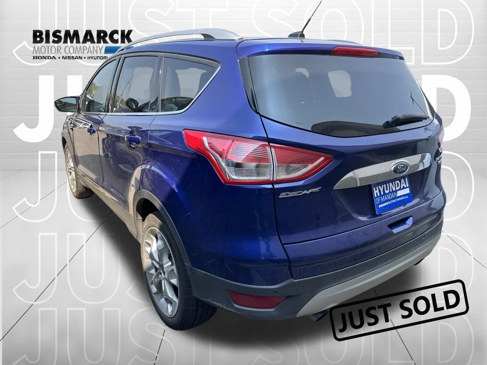 Used 2016 Blue Ford Titanium image 4