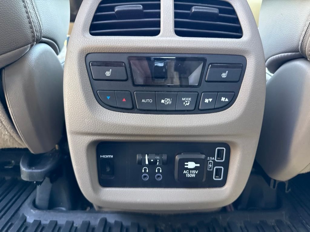Used 2019 White Diamond Pearl Honda Elite image 21
