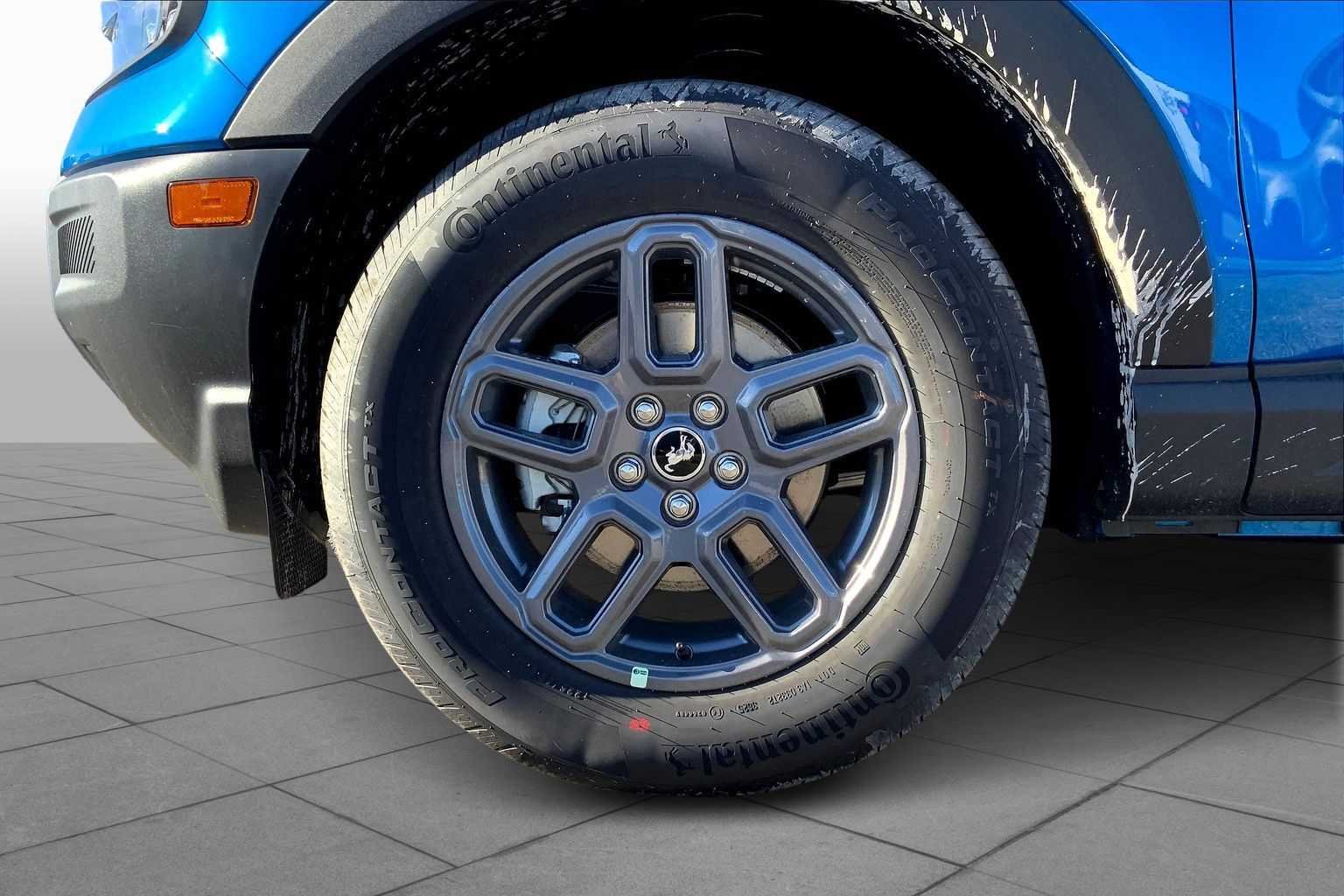 New 2025 Velocity Blue Metallic Ford Big Bend® image 8